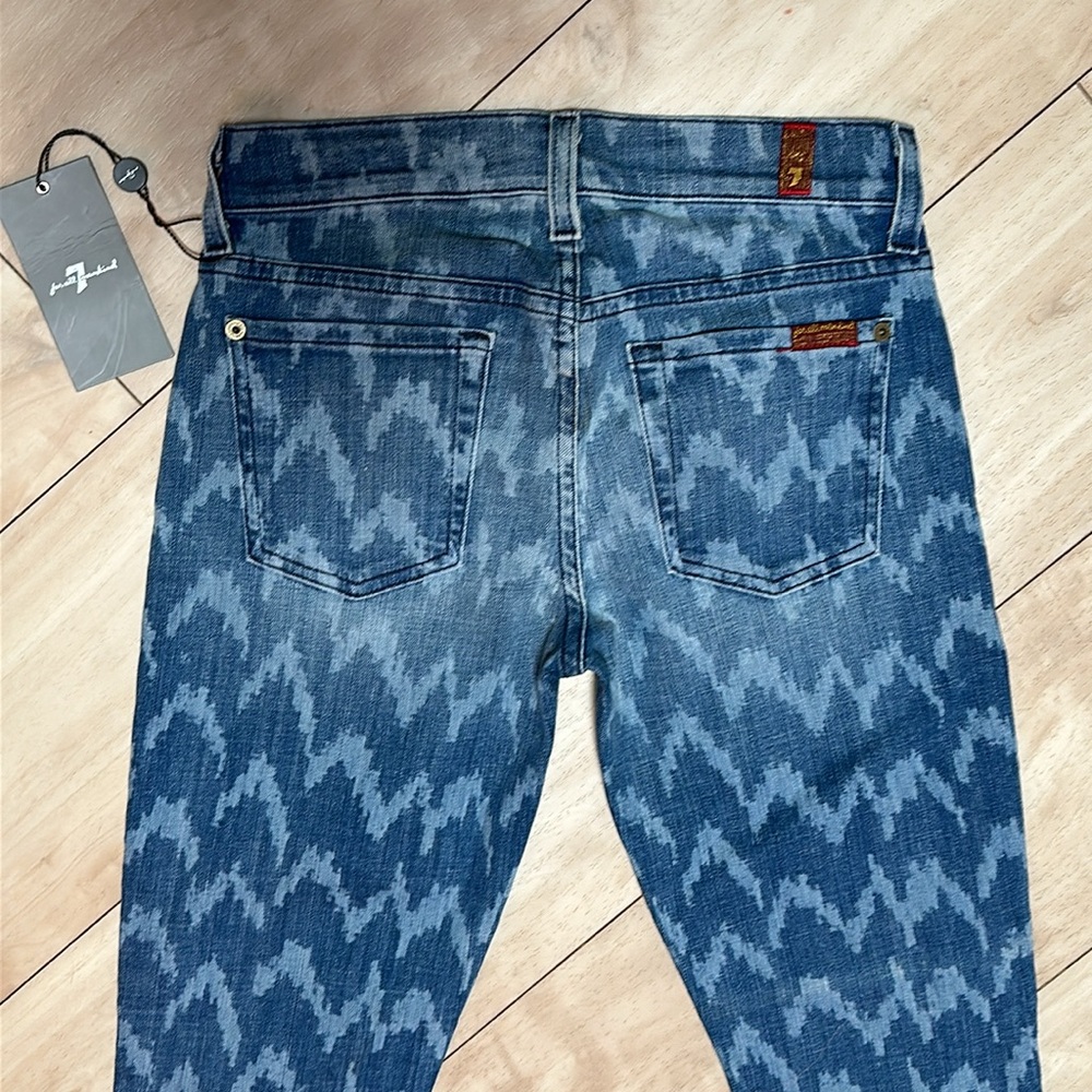 ❤️7  For All Mankind 💙Chevron Cropped Jeans NWT! Size 25 - Picture 15 of 17